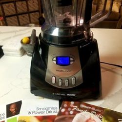 Montel Living Well Healthy Blender...Works Great!!..