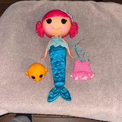 Lalaloopsy Doll Coral Sea Shells &. Pet