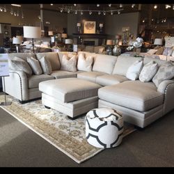 Off White Cozy 4 Piece RAF LAF  Couch Sectional 🌹 Best Quality 💯 Brand New 👍delivery Avilable 