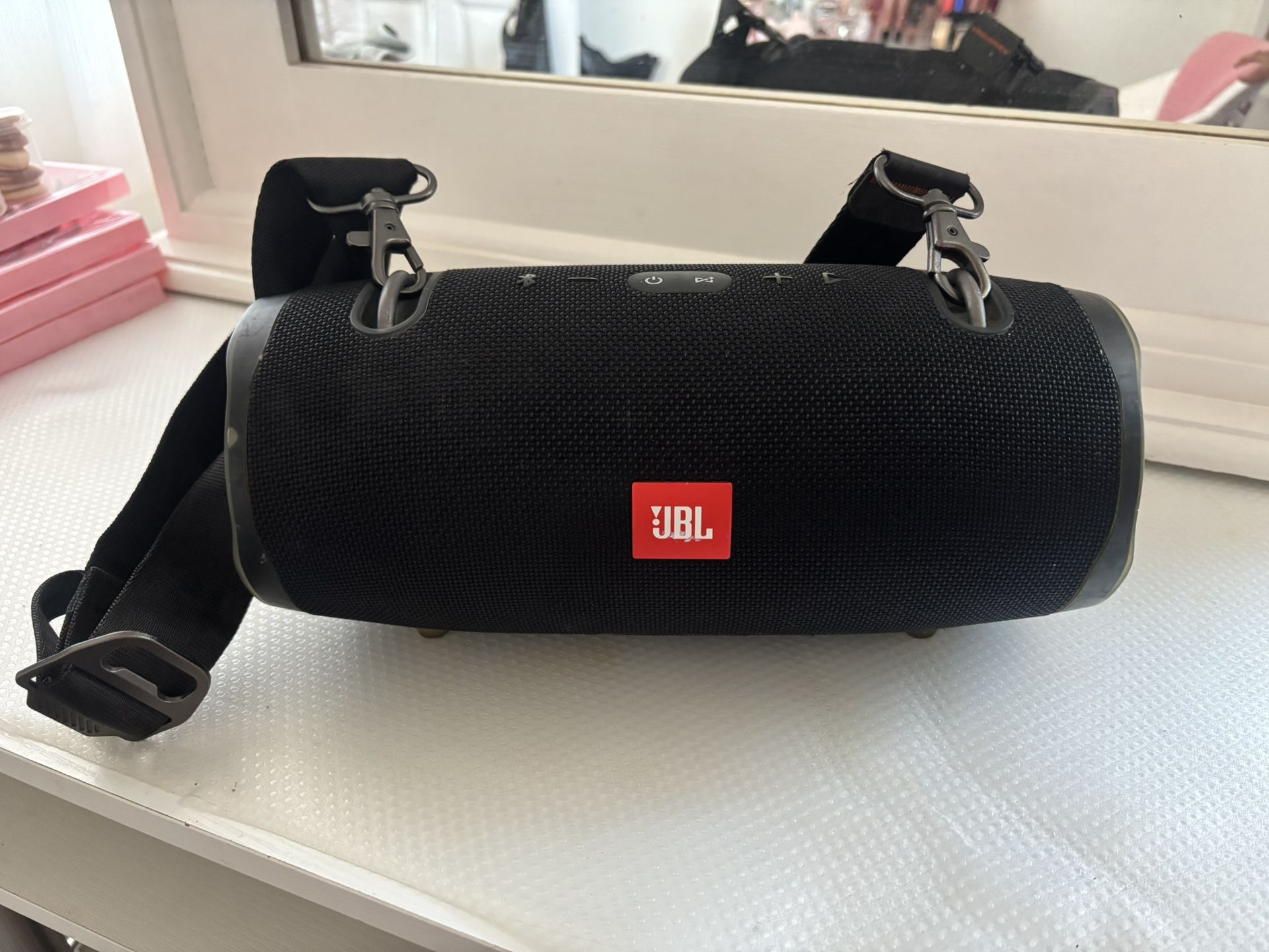 Jbl With Strap Xtreme 2