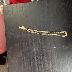 10kt gold women’s bracelet w 14kt gold fish charm