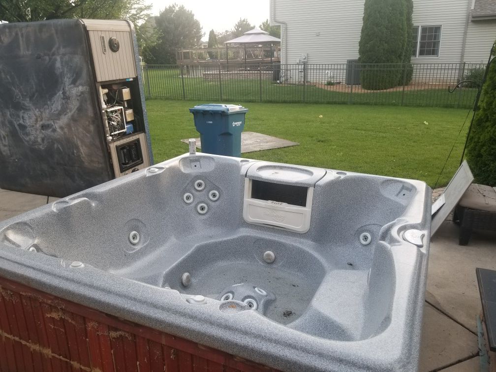Sweetwater Hot Tub