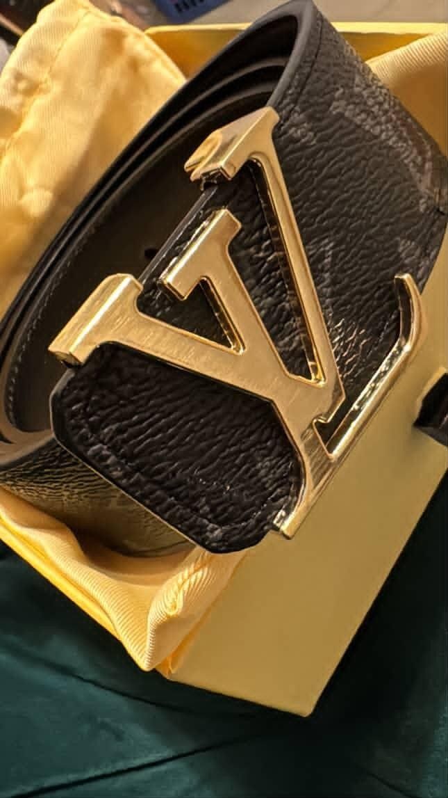 Gold/ Black Louis Vuitton Belt (M)