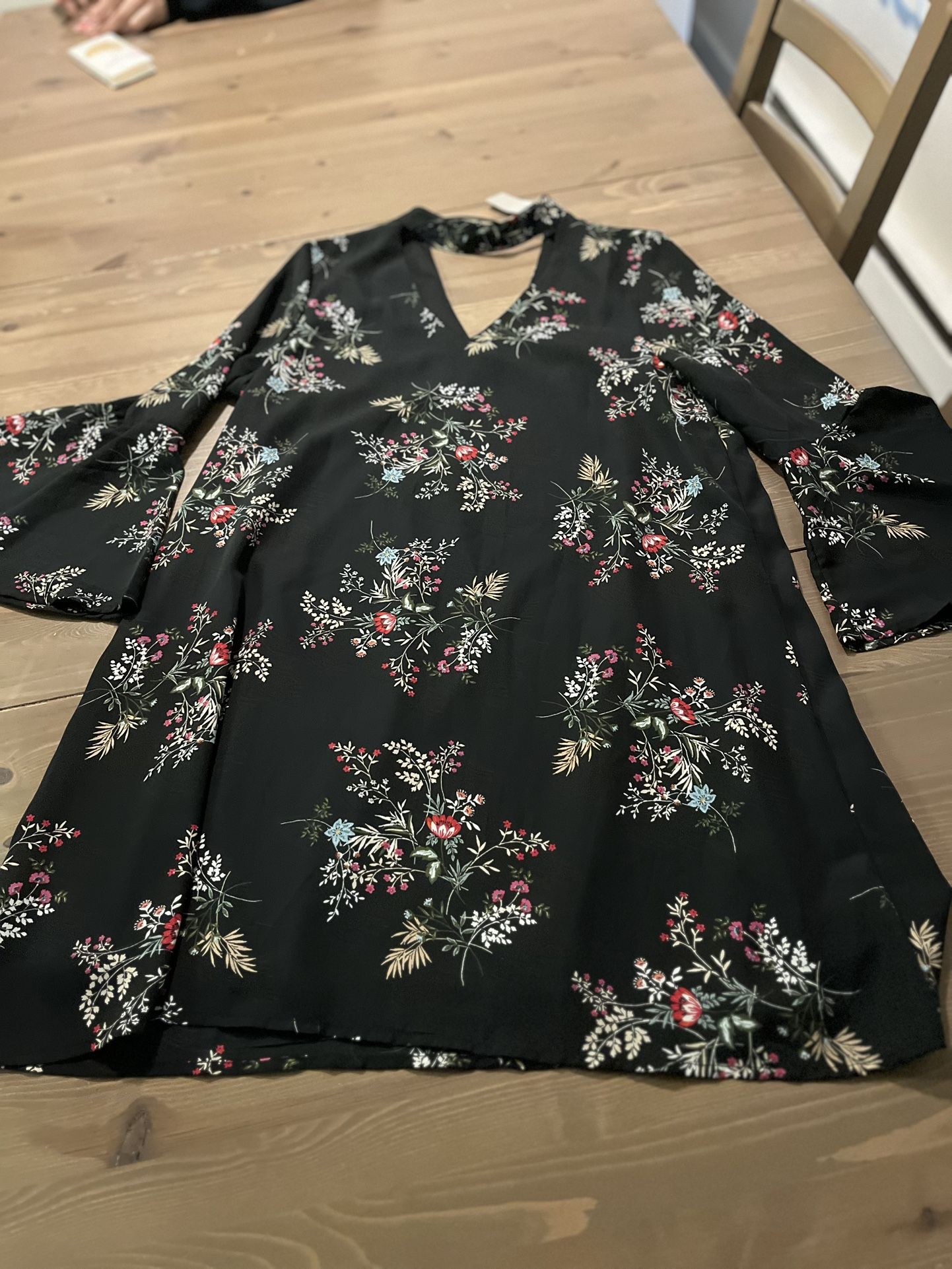 black dress with flowers, size M