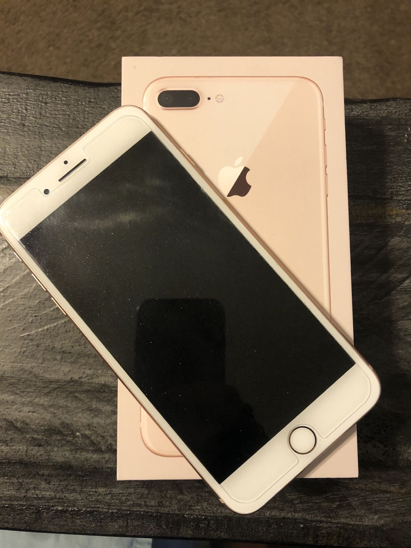 IPHONE 8 Plus Unlocked 64GB