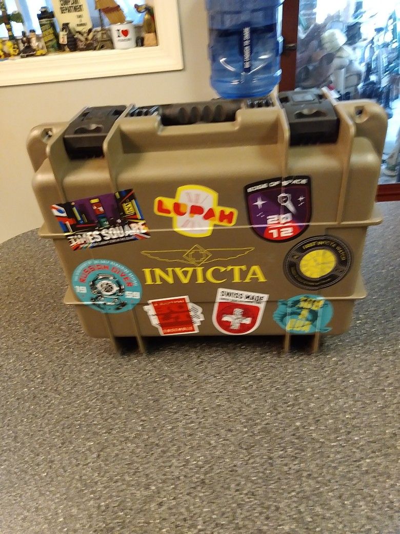 INVICTA. 4 SLOT IMPACT. BOX 55.00