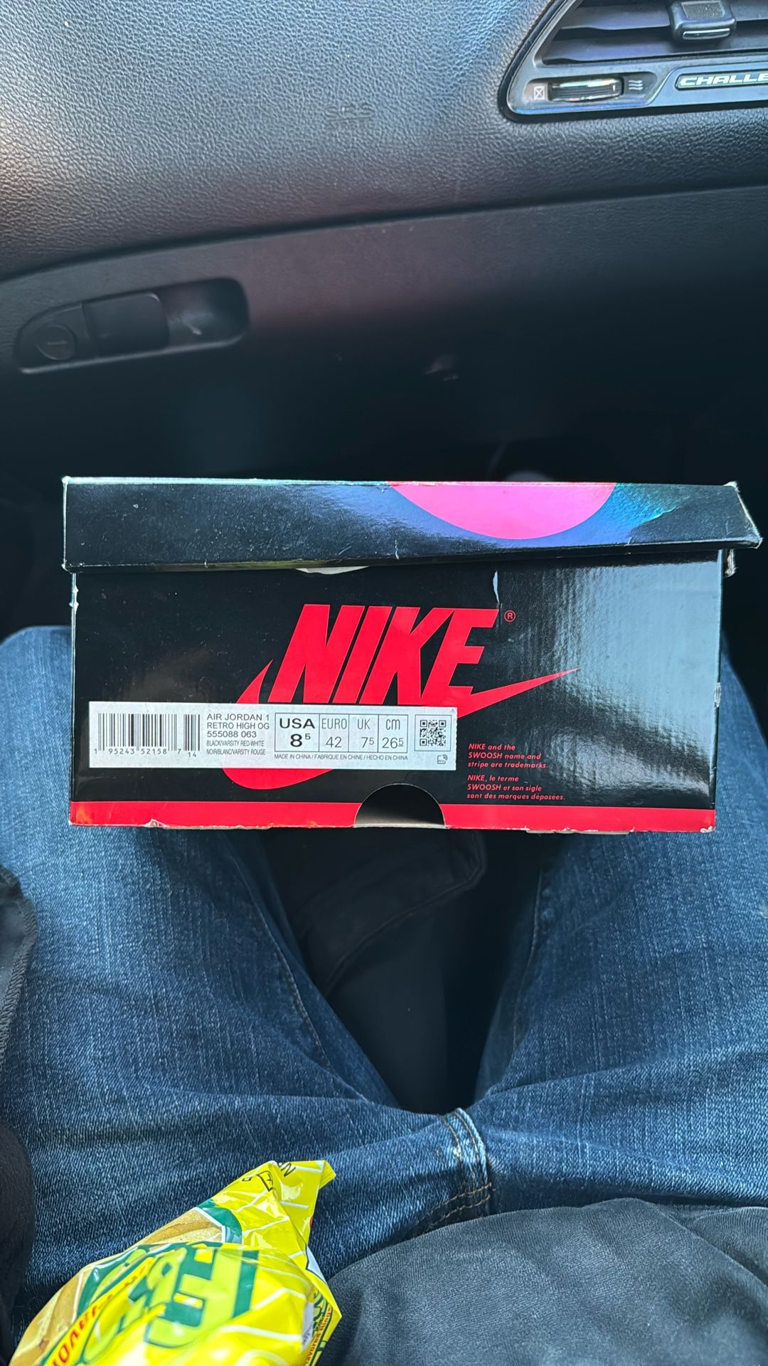 Air Jordan 1 High Paten Bred