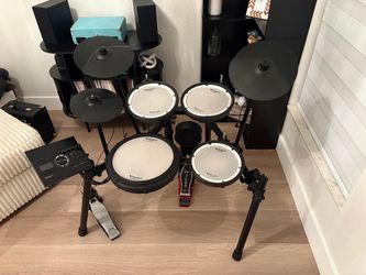 Roland Td17