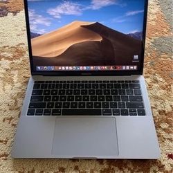 MacBook Pro I7, RAM 16Gb, HD 512Gb