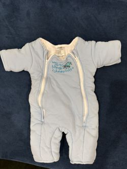 Baby Merlin's magic sleep suit Large (6-9m/18-21lbs)$20