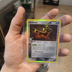 2005 Umbreon Delta Species Reverse Holo 17/113 (MP or Better)
