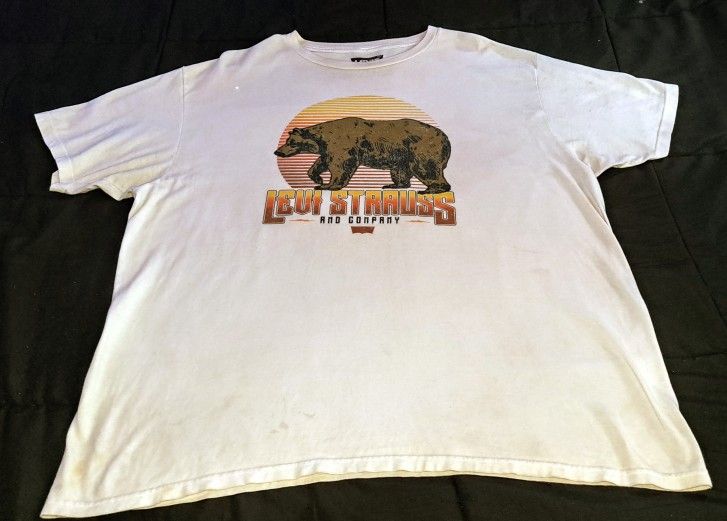 Levis Strauss & Co Yellow Short Sleeve Bear T Shirt Mens L