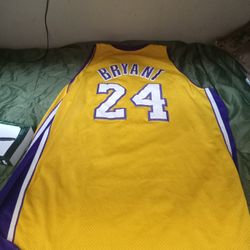Kobe Baryant Jersey 