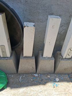 Concrete pier block w.4in stramp