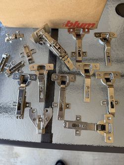 Cabinet Hinge and Plate Brand Blum And Salice (over 100 peace)
