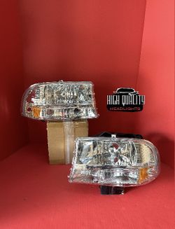 Dodge Dakota 1997. 2004 Headlights.