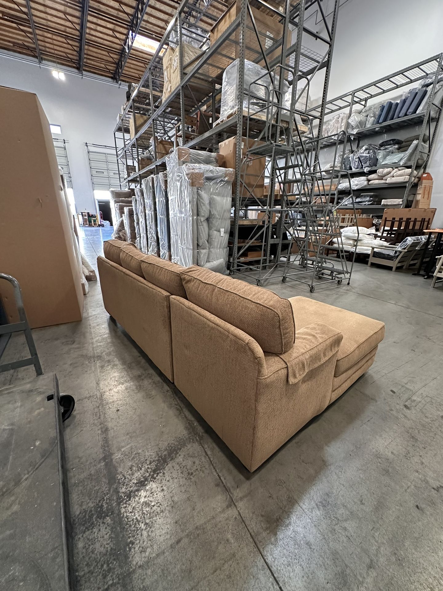 Basset sectional Sofa