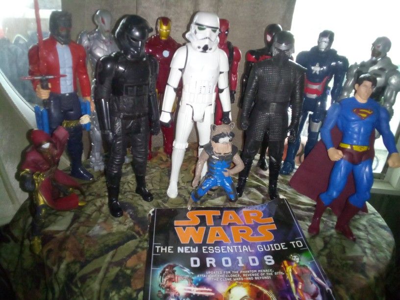 Star Wars And Marvel Action Figures With A Star Eat No