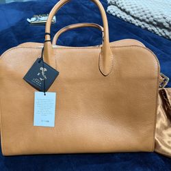 Claudia Luxury Leather Tote! Made in Italy! 100% Leather!