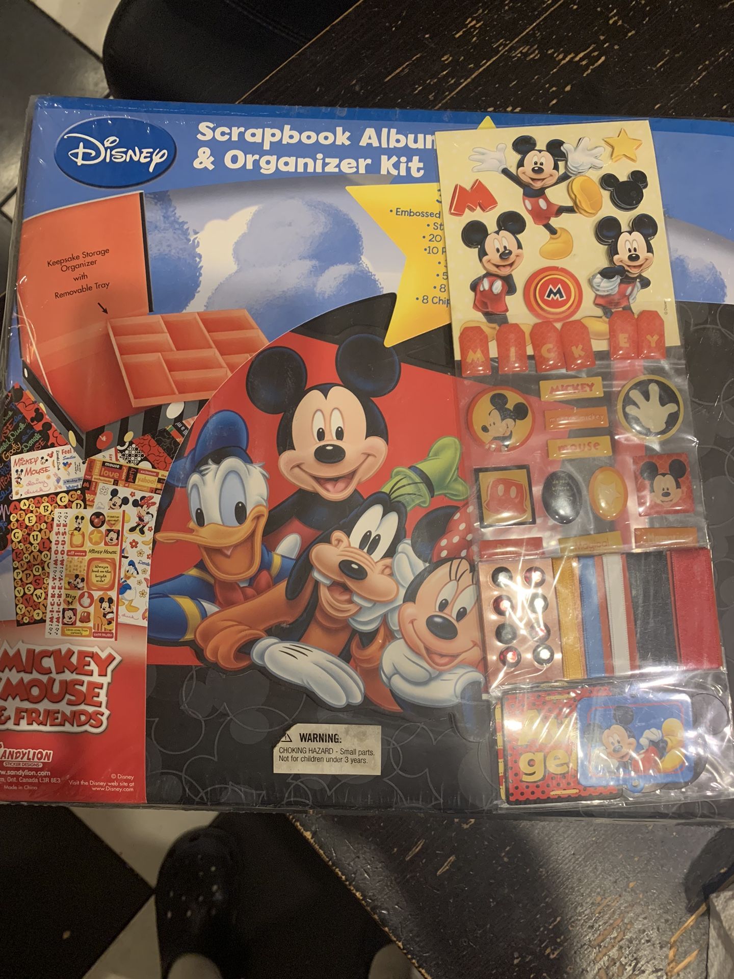 Disney Mickey And Friends Scrapbook