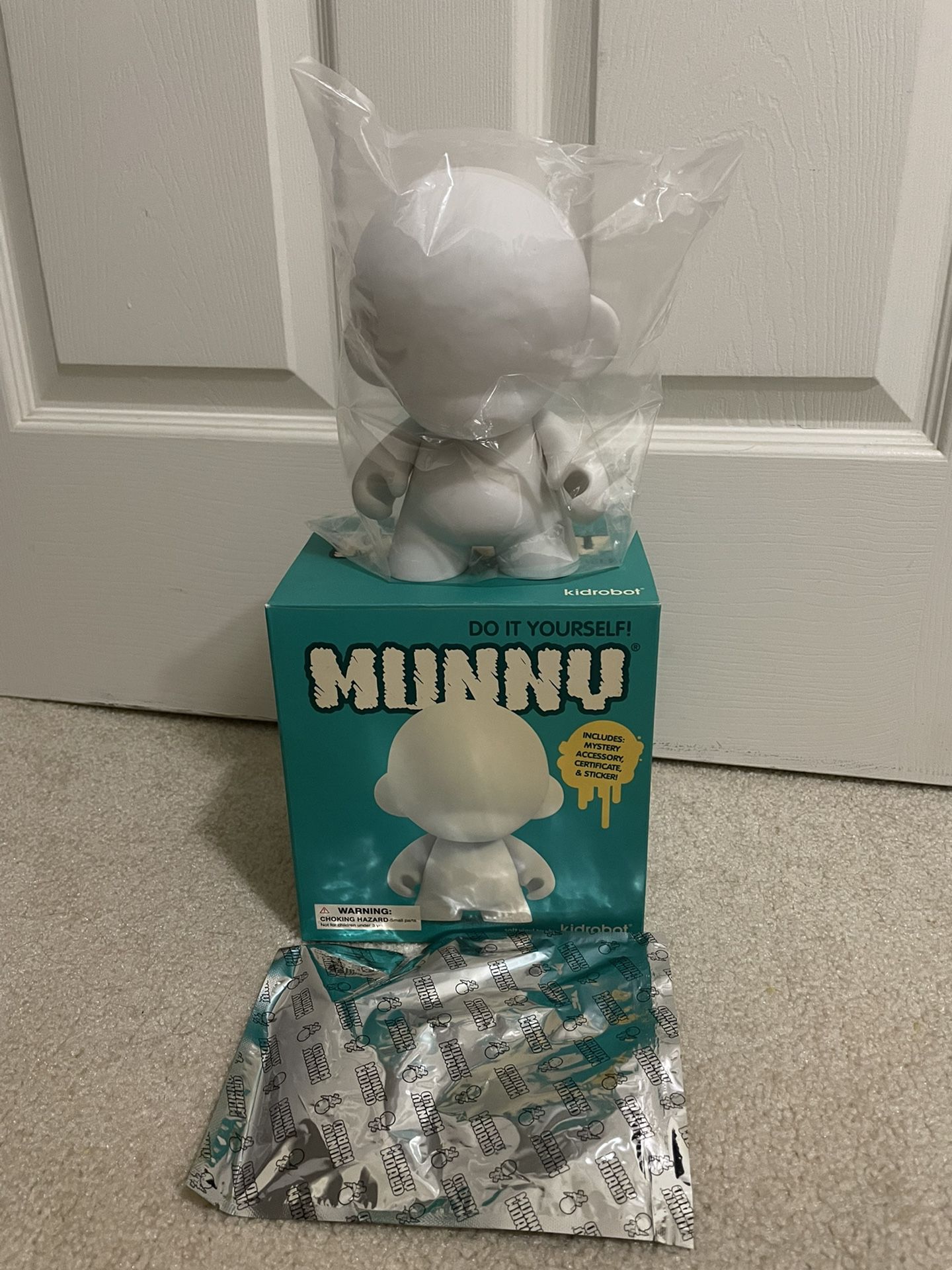 MUNNY Blank Figure (Ready To Paint)