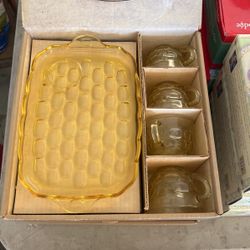 Vintage Federal Glass 1960's Yorktown Gold Yellow Juice 