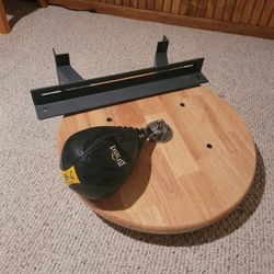 Speed Bag Platform EVERLAST bag Included. 