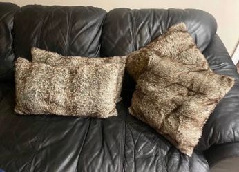 Throw pillows