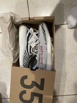 Yeezy 350 Zebra