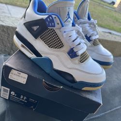 Jordan 4s