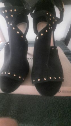 Women's shoes