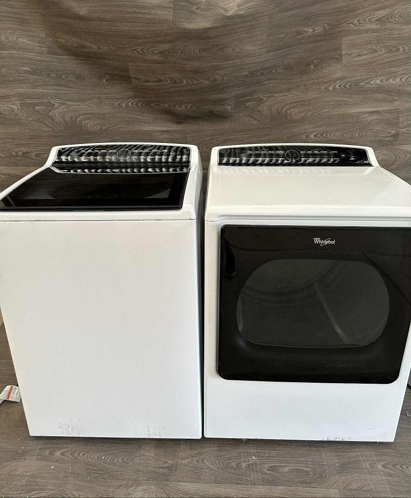 Whirlpool Washer And Gas Dryer