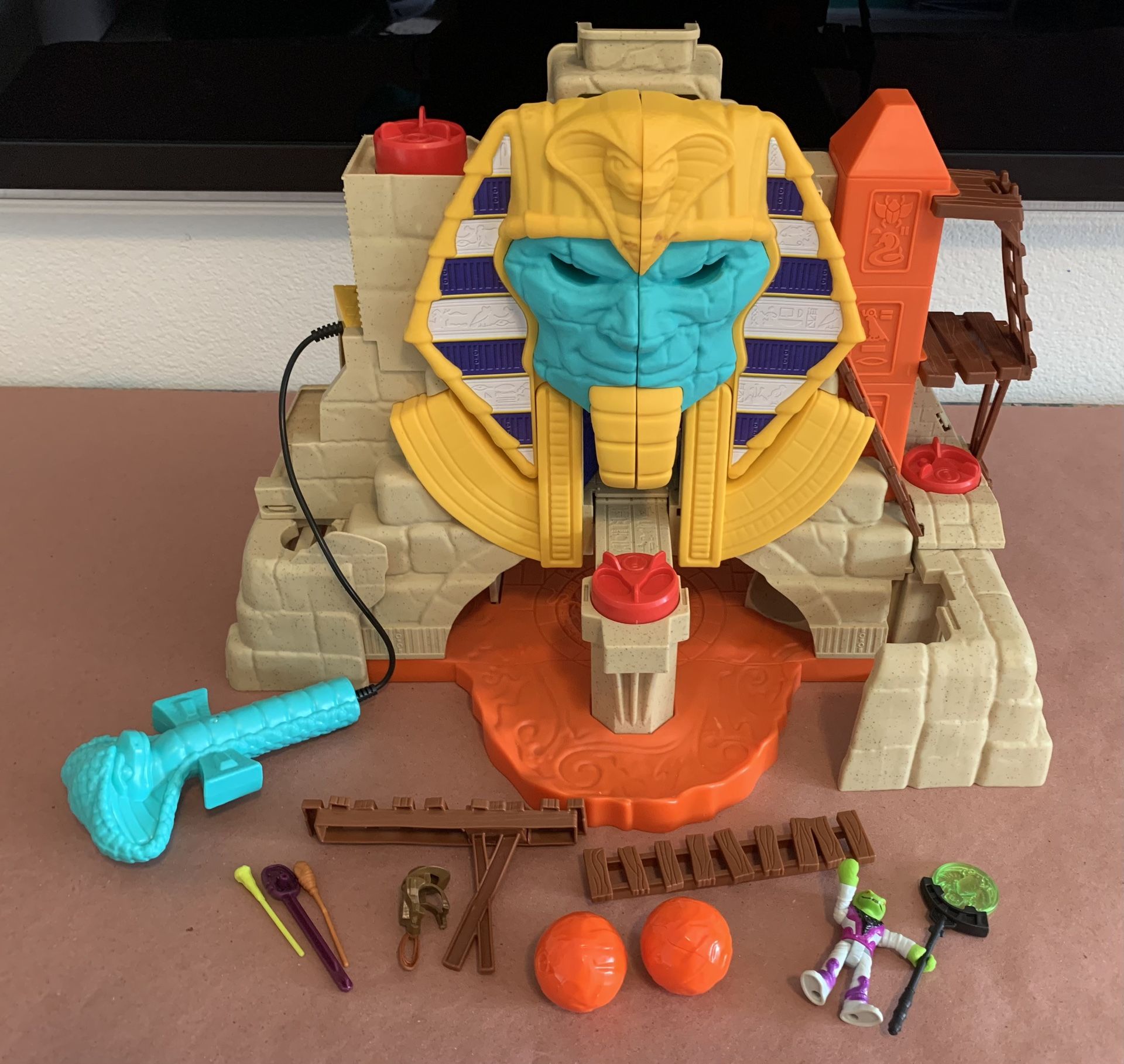 Fisher Price Imaginext Serpent Strike Pyramid
