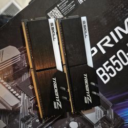 G-Skill Trident Z RGB - DDR4 RAM - 32GB