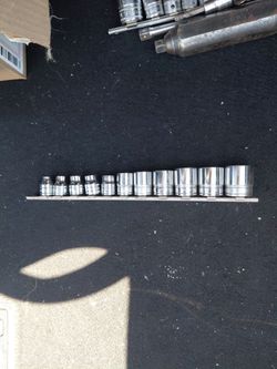 Snap on 11 piece 3/8 drive standard 12-point sockets shallow