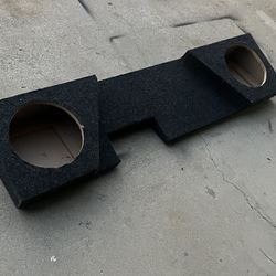 ($120 firm) 2014 to 19 Chevy / GMC Crew cab  2 10s sub box