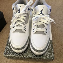 Midnight Navy Jordan 3s