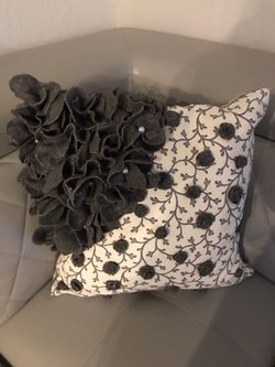 Costume pillow