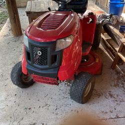 Troy-built Ride Mower 