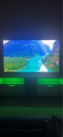 Samsung TV 65 inch & TV stand with remotes