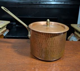 6.5" x 5" Vintage Williams Sonoma France hammered copper saucepan with a matching lid