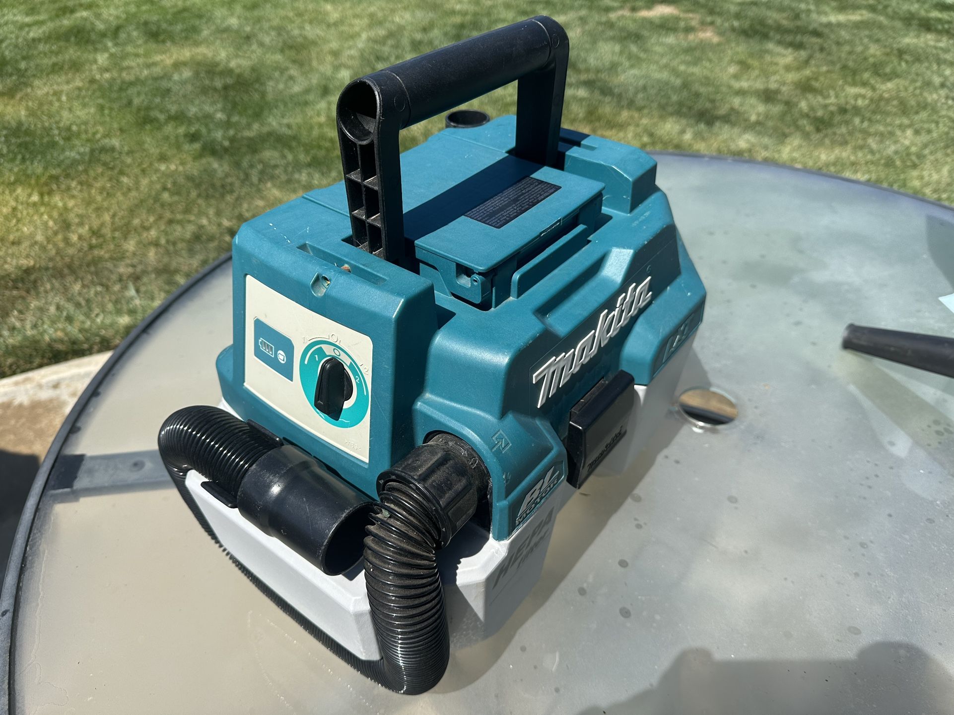Makita Vacuum