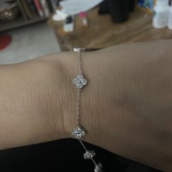 Clover Moissanite Bracelet 