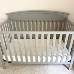 Graco Crib & Mattress Set