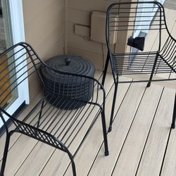 Black Outdoor Deck Chairs-great Condition!! 