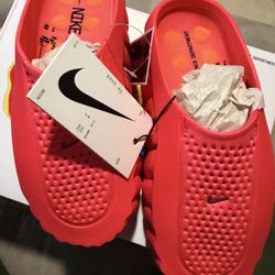 AUTHENTIC  Nike Mind 001