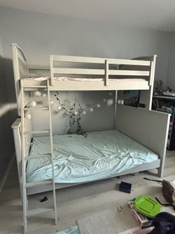 Kids Bunk bed