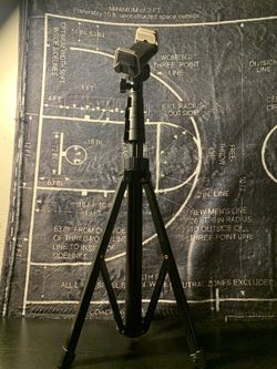 Tripod phone stand