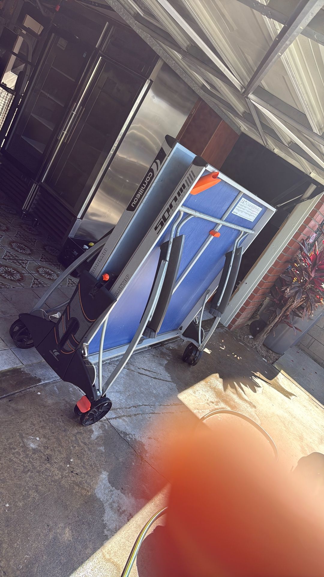 Ping-pong table