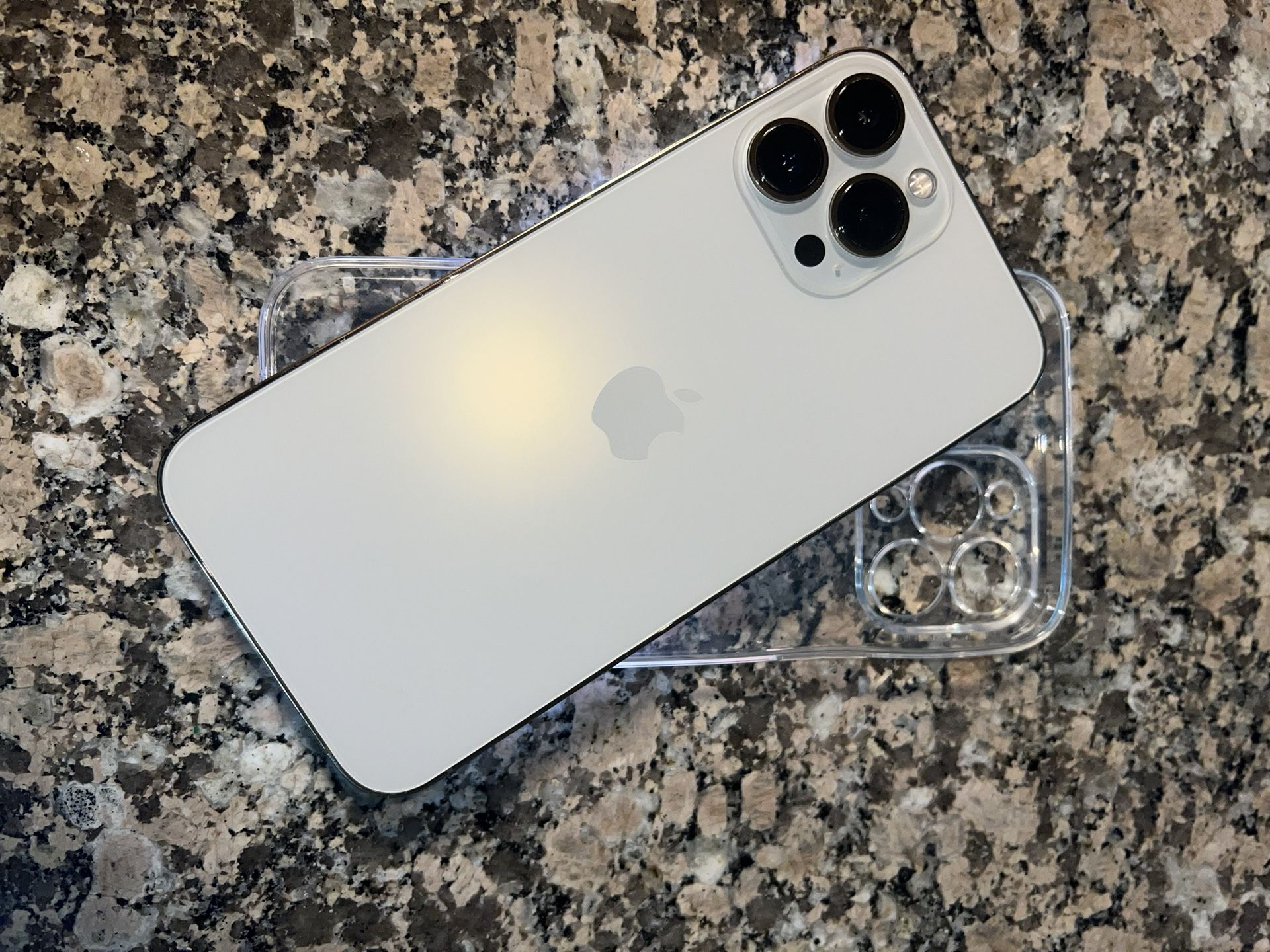 iPhone 13 Pro Max - Unlocked - Rose Gold